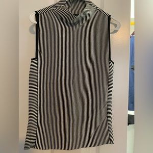 NWOT INC Turtleneck Top